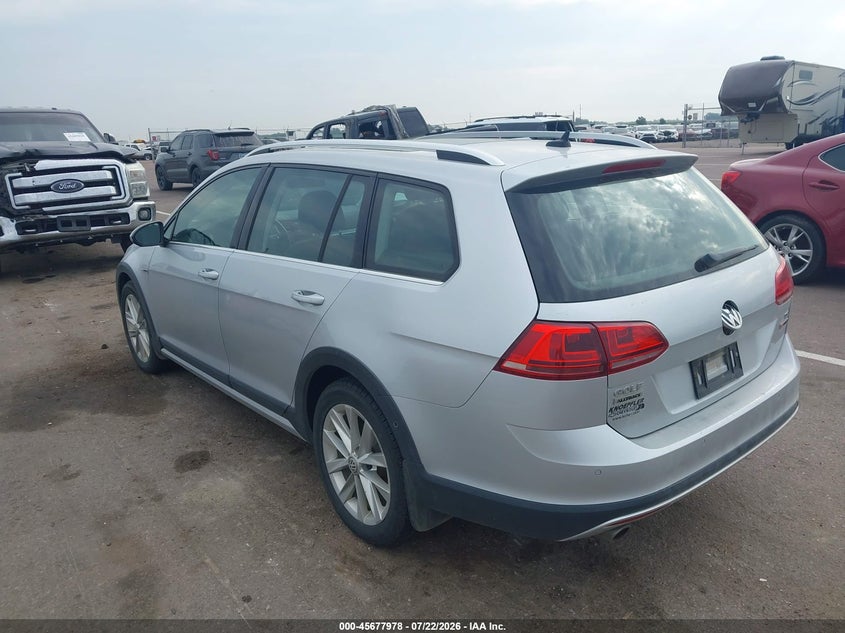 2017 VOLKSWAGEN GOLF ALLTRACK auction photo 3