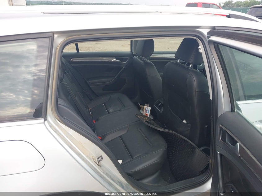 2017 VOLKSWAGEN GOLF ALLTRACK auction photo 8