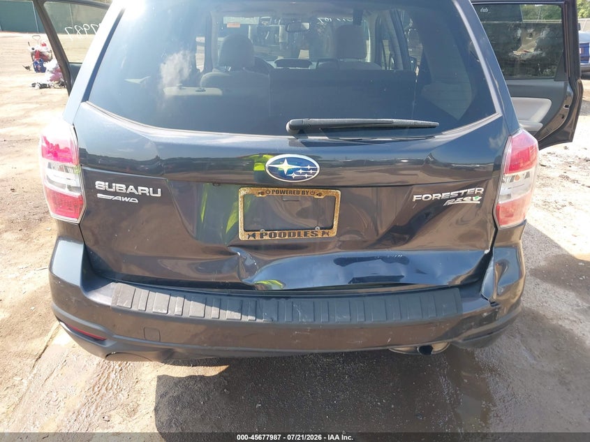 2016 SUBARU FORESTER auction photo 6
