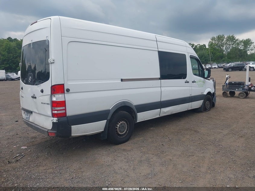 2014 MERCEDES-BENZ SPRINTER 2500 auction photo 4
