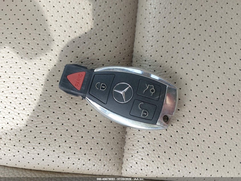 2014 Mercedes-Benz C 300 Sport 4Matic VIN: WDDGF8AB0ER325347 Lot: 45678093