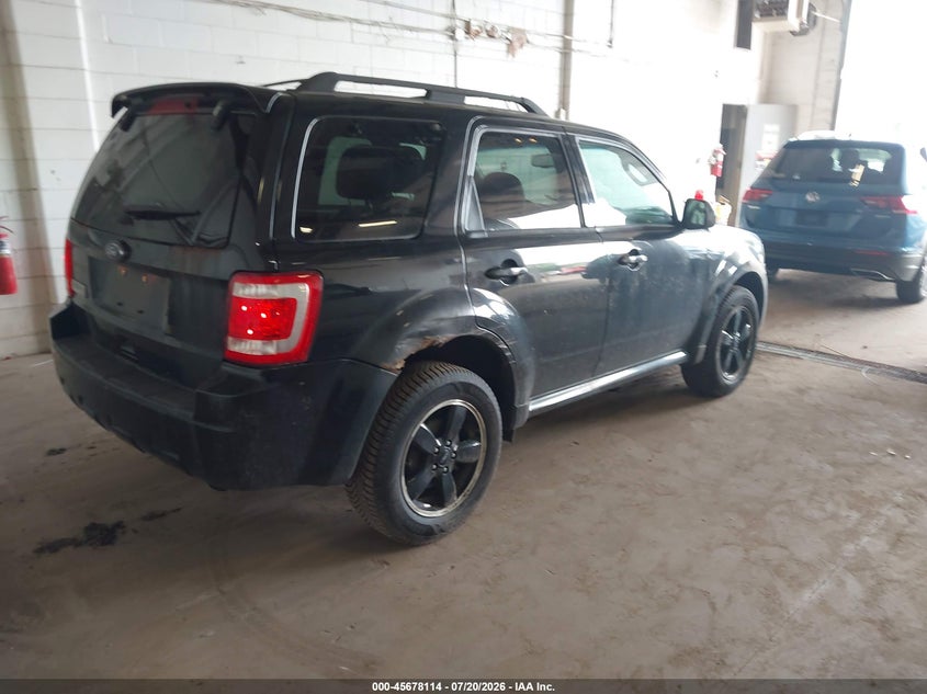 Vin: 1fmcu9d77bkb38697, lot: 46176723, ford escape xlt 20114