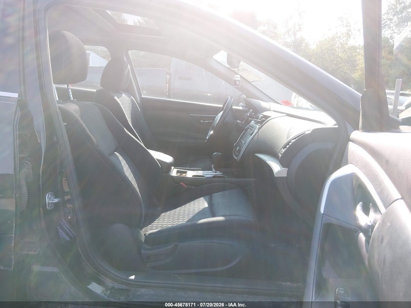 2016 NISSAN ALTIMA auction photo 5