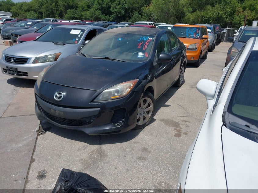 Vin: jm1bl1u88d1705327, lot: 46176805, mazda mazda3 i sport 20132