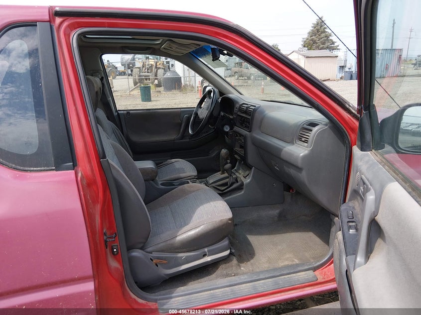 1999 Isuzu Amigo S 3.2L V6 Hard Top/S 3.2L V6 Soft Top VIN: 4S2CM57W7X4328239 Lot: 45678213