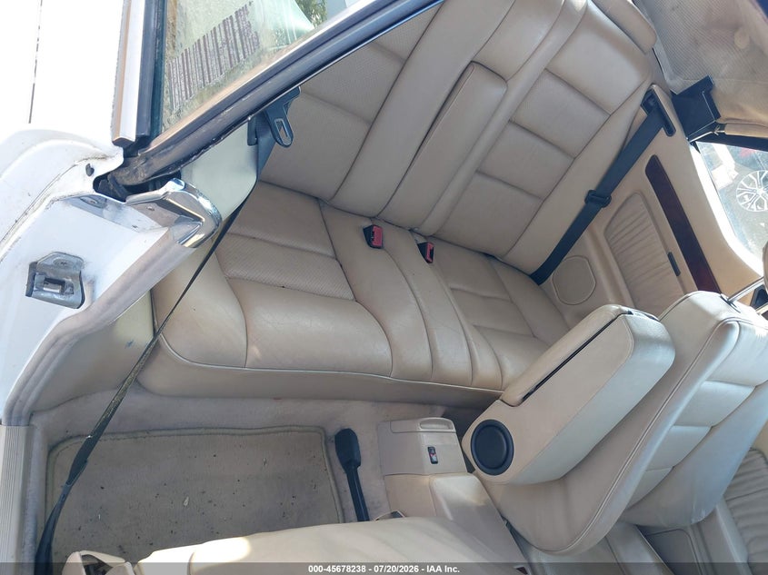 1995 Mercedes-Benz E 320 VIN: WDBEA66EXSC268305 Lot: 45678238