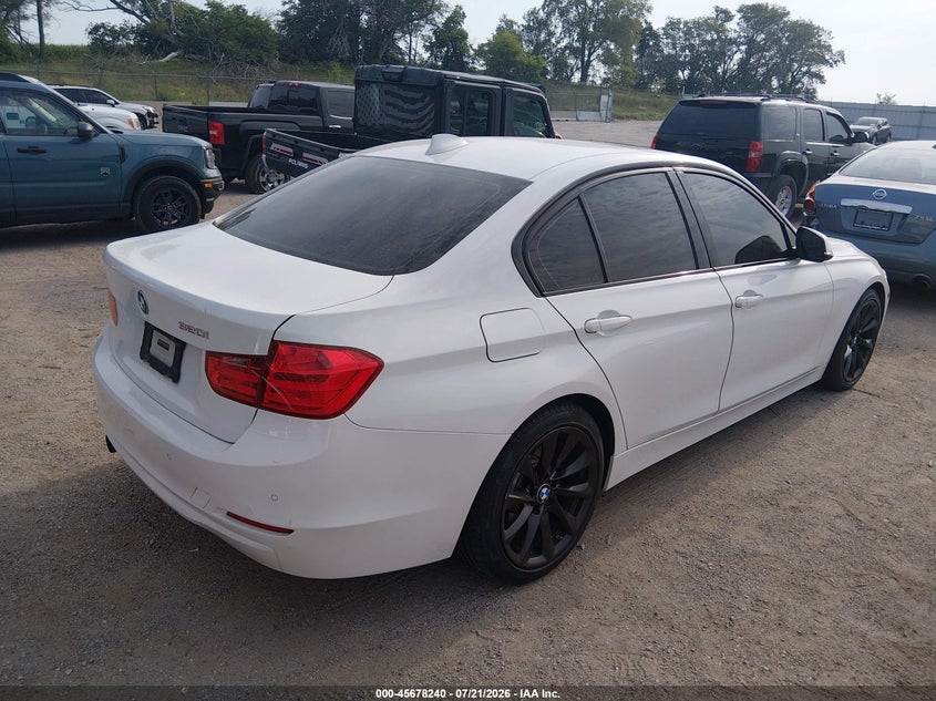 Vin: wba3c3g51fnt51869, lot: 46176849, bmw 320i xdrive 20154