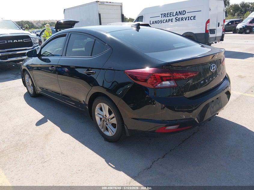 2019 HYUNDAI ELANTRA auction photo 3