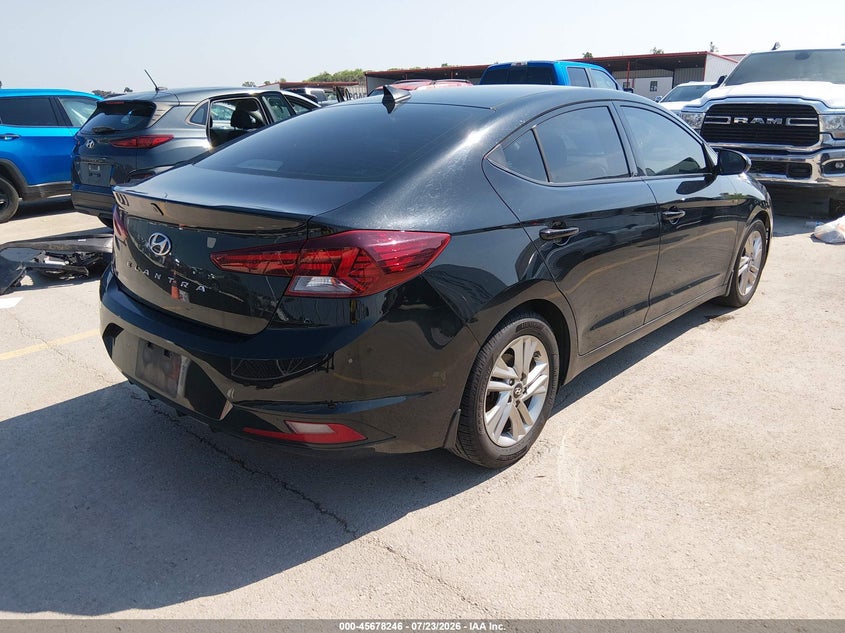 2019 HYUNDAI ELANTRA auction photo 4