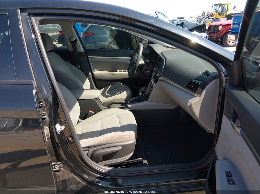 2019 HYUNDAI ELANTRA auction photo 5