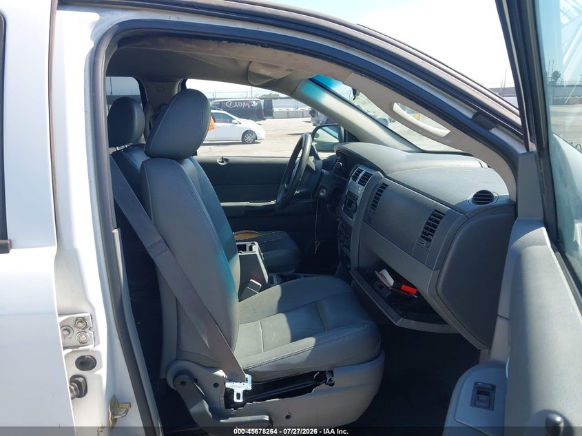 2005 DODGE DURANGO auction photo 5