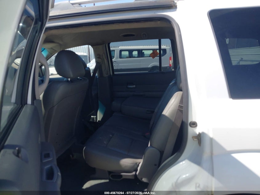 2005 DODGE DURANGO auction photo 8