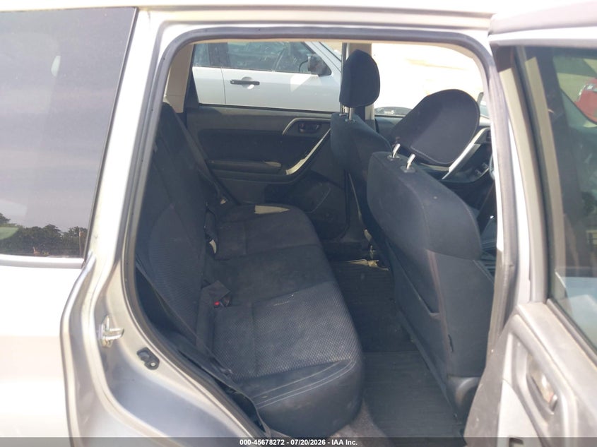 2018 SUBARU FORESTER auction photo 8