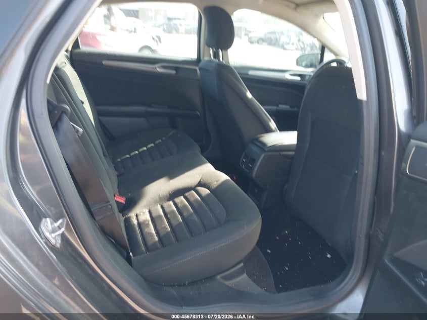 2017 FORD FUSION auction photo 8