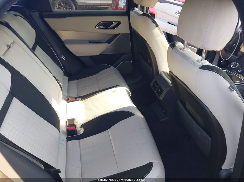 2019 LAND ROVER RANGE ROVER VELAR auction photo 8