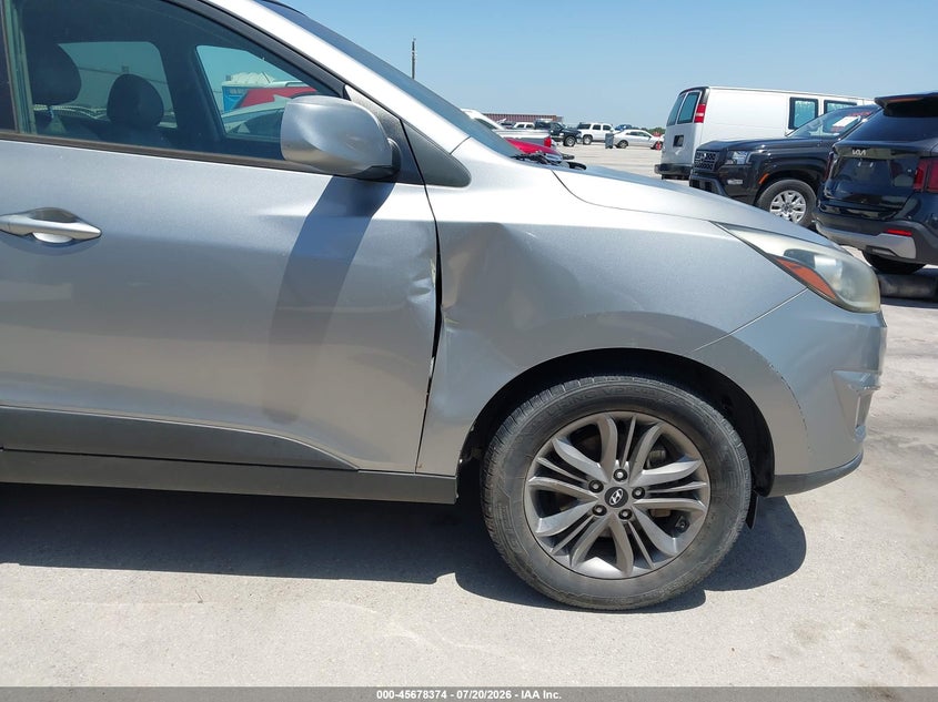 2015 HYUNDAI TUCSON auction photo 6