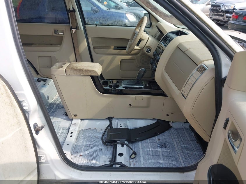 2012 FORD ESCAPE auction photo 5