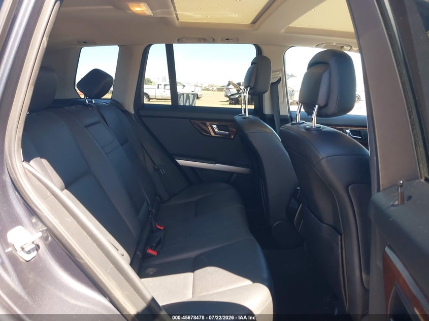 MERCEDES-BENZ GLK 350 2011 VIN WDCGG8HB9BF610326