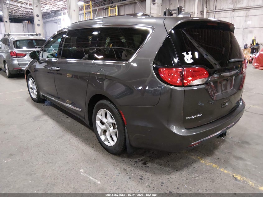 2018 CHRYSLER PACIFICA auction photo 3