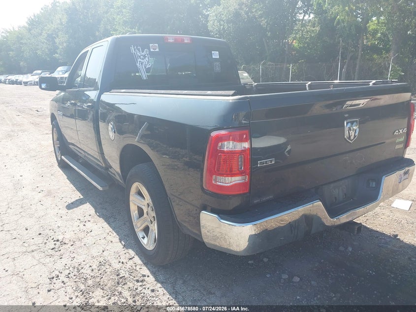 2016 RAM 1500 auction photo 3