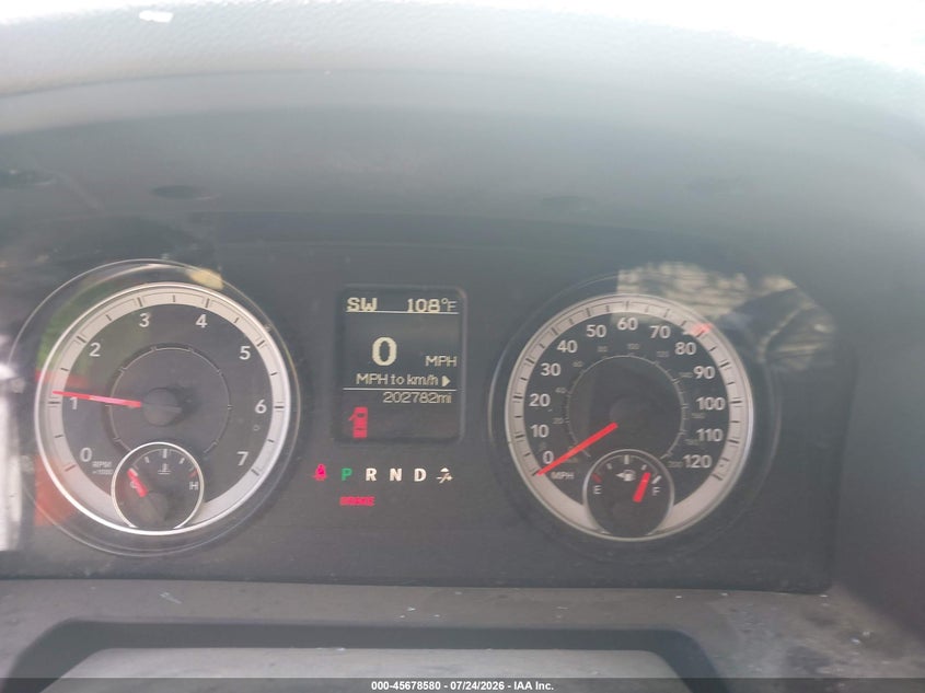 2016 RAM 1500 auction photo 7