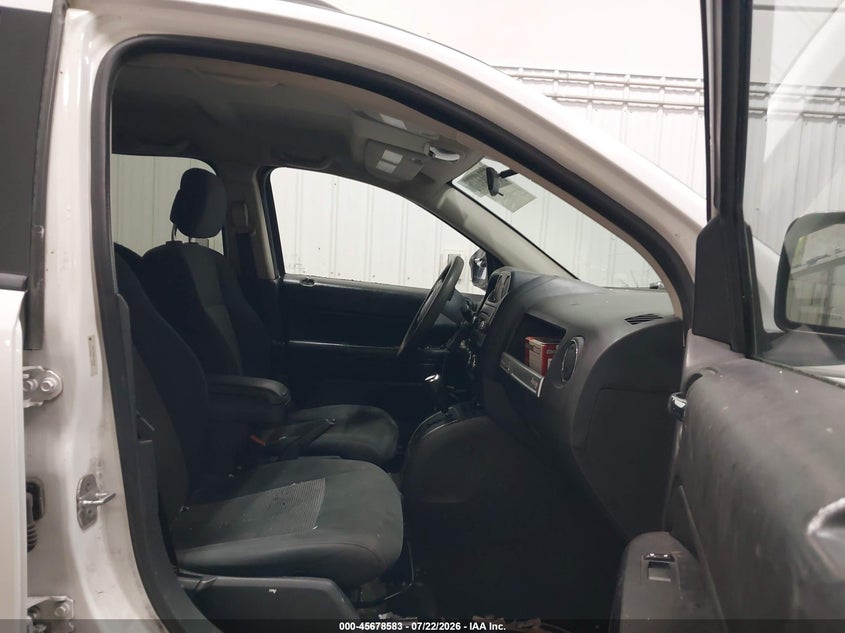 2014 JEEP COMPASS auction photo 5