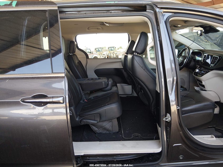2020 Chrysler Pacifica Touring L VIN: 2C4RC1BG9LR190521 Lot: 45678584