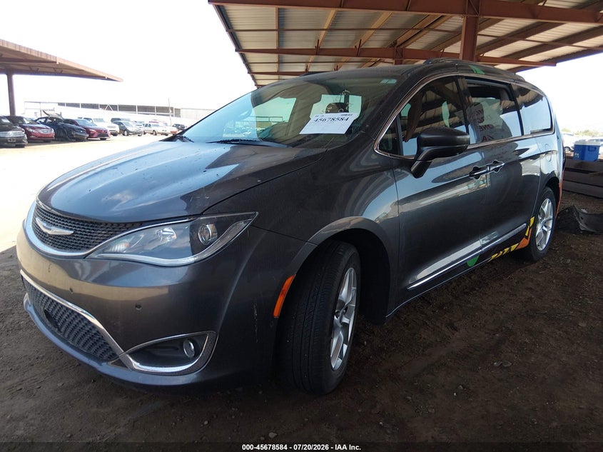 2020 CHRYSLER PACIFICA auction photo 2