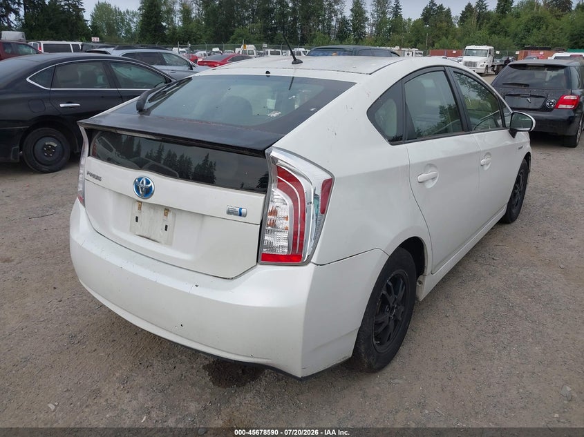 2014 TOYOTA PRIUS auction photo 4