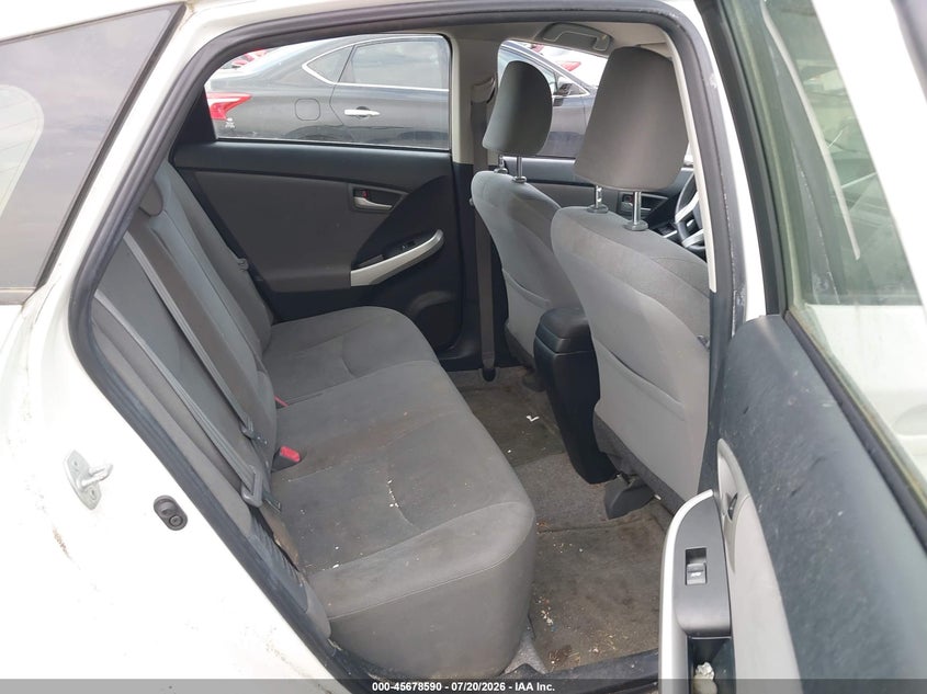 2014 TOYOTA PRIUS auction photo 8