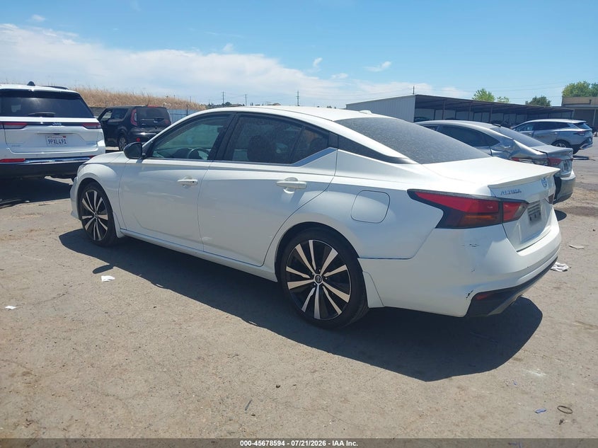 2019 NISSAN ALTIMA auction photo 3