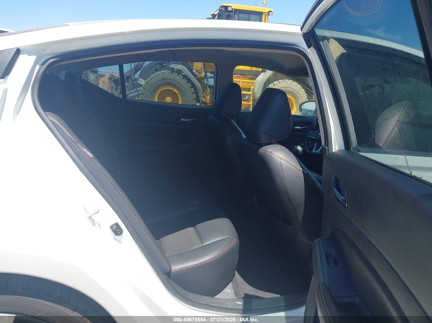 2019 NISSAN ALTIMA auction photo 8