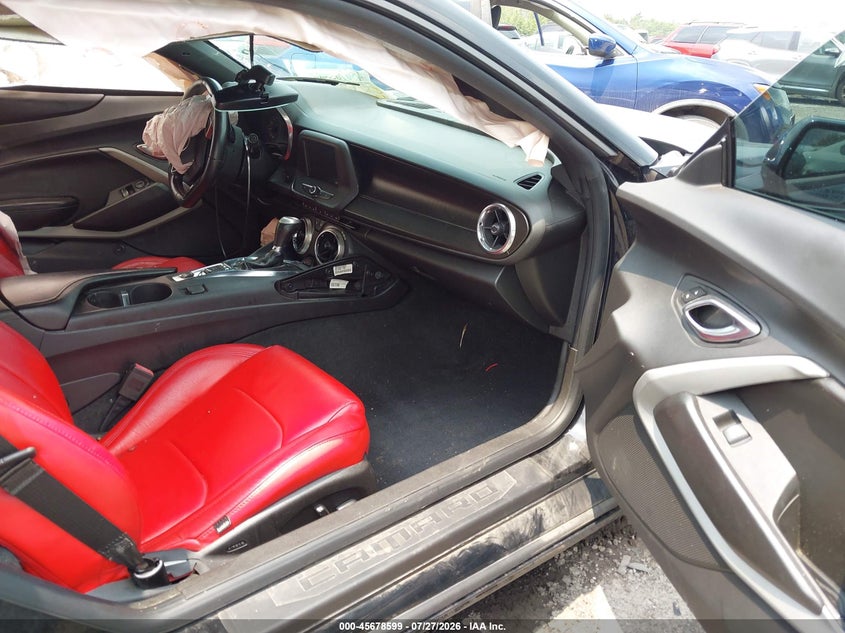 2018 CHEVROLET CAMARO auction photo 5