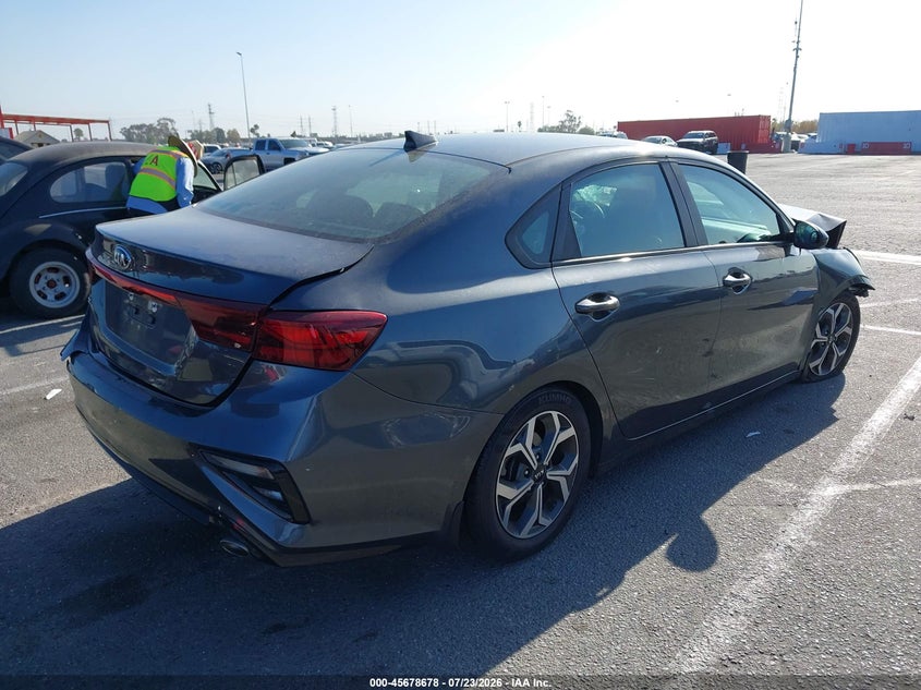 2021 KIA FORTE auction photo 4