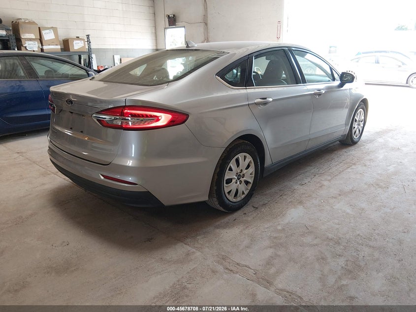 2020 FORD FUSION auction photo 4