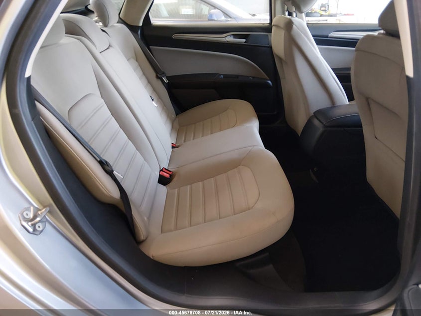 2020 FORD FUSION auction photo 8