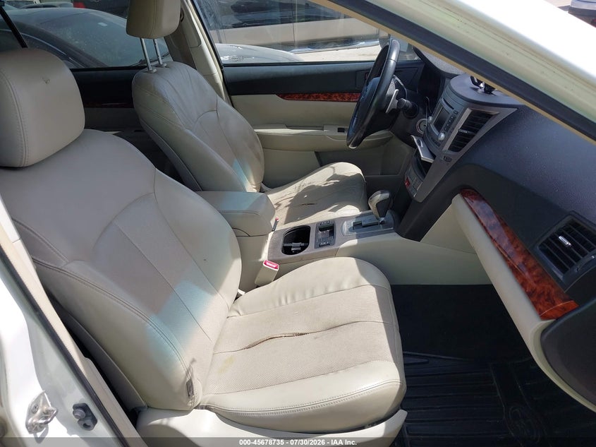 2012 SUBARU OUTBACK auction photo 5
