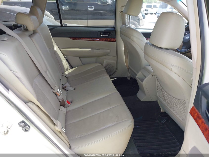 2012 SUBARU OUTBACK auction photo 8
