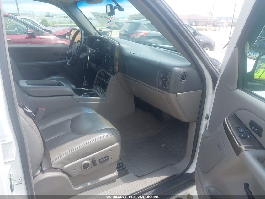 2005 CHEVROLET AVALANCHE 1500 auction photo 5