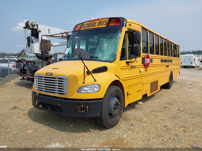 2010 FREIGHTLINER CHASSIS THOMAS BUILT auction photo 2