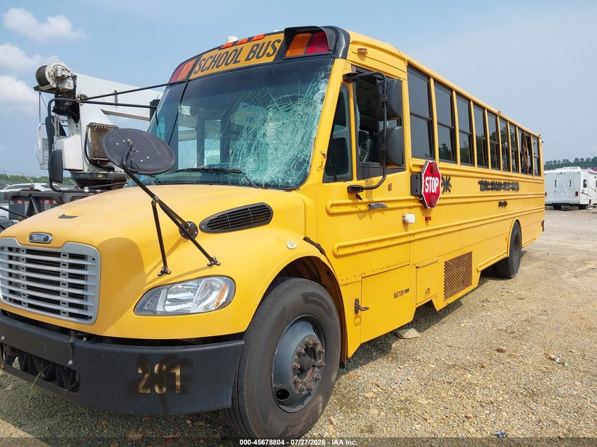 2010 FREIGHTLINER CHASSIS THOMAS BUILT auction photo 6