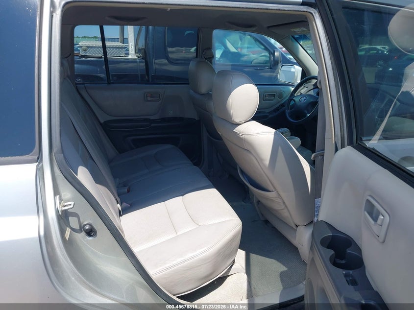 2001 TOYOTA HIGHLANDER auction photo 8