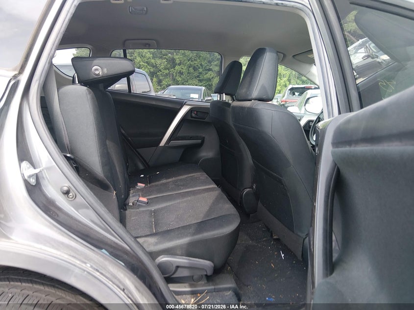 2018 TOYOTA RAV4 auction photo 8