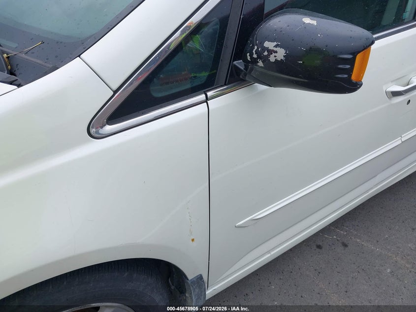 2013 HONDA ODYSSEY auction photo 6