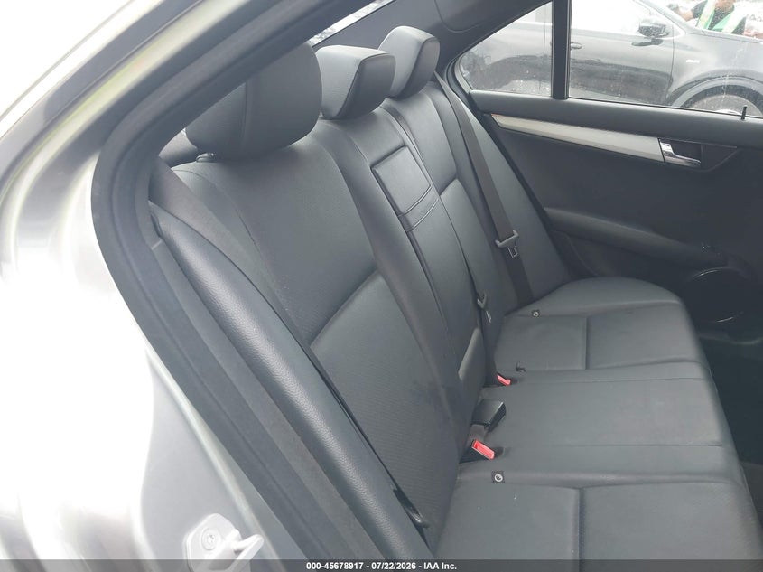 2008 Mercedes-Benz C 300 Luxury 4Matic/Sport 4Matic VIN: WDDGF81X88F145048 Lot: 45678917