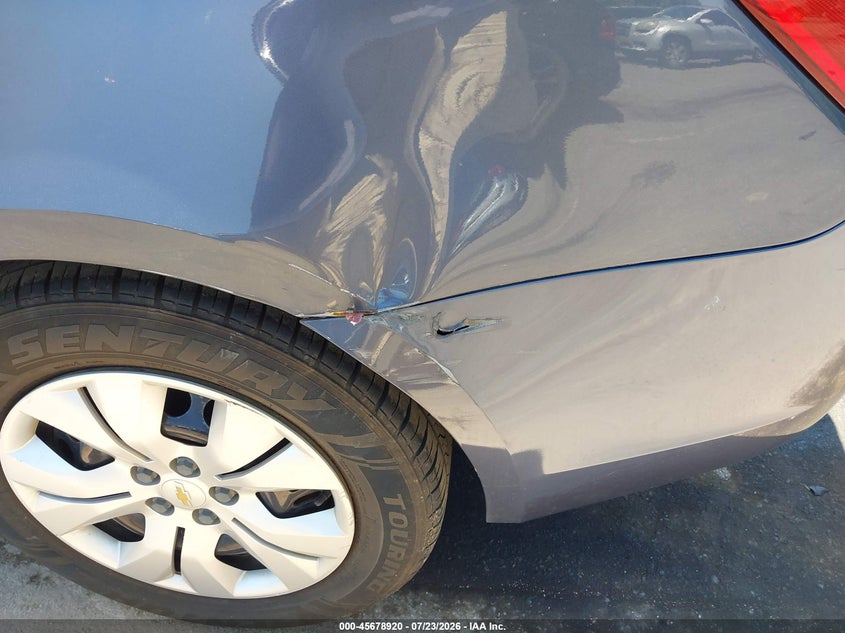 2013 CHEVROLET CRUZE auction photo 6
