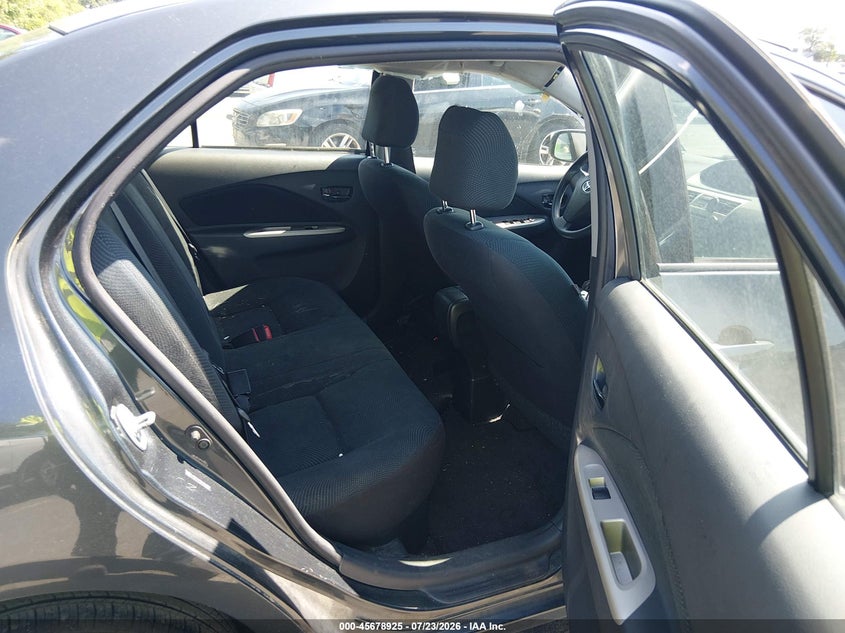 2010 TOYOTA YARIS auction photo 8