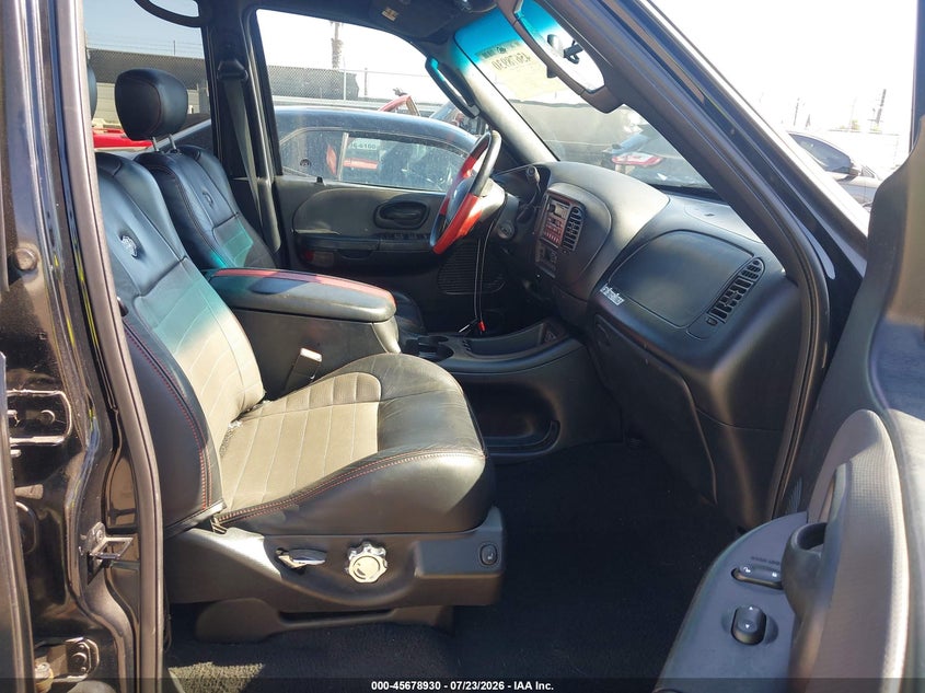 2002 FORD F-150 auction photo 5