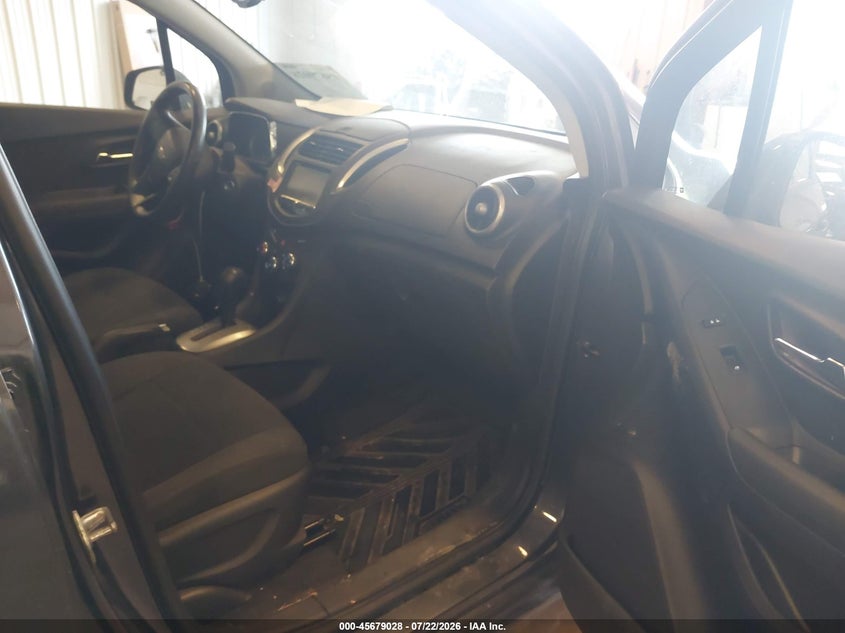 2016 CHEVROLET TRAX auction photo 5