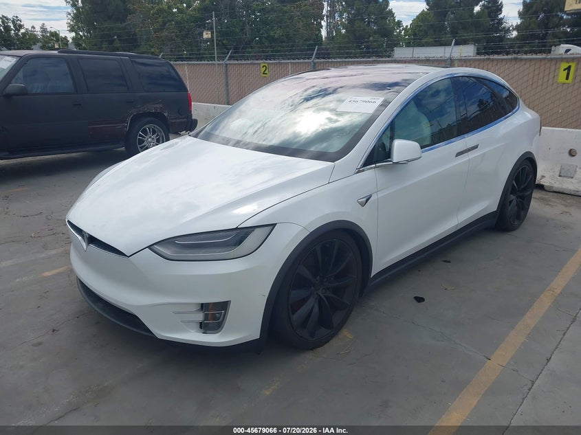 2020 Tesla Model X Long Range Dual Motor All-Wheel Drive/Long Range Plus Dual Motor All-Wheel Drive VIN: 5YJXCDE21LF303155 Lot: 45679066